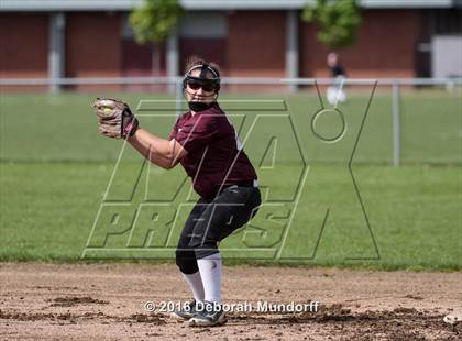 Thumbnail 3 in Sheldon @ Willamette (Game 1) photogallery.