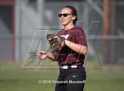 Thumbnail 1 in Sheldon @ Willamette (Game 1) photogallery.