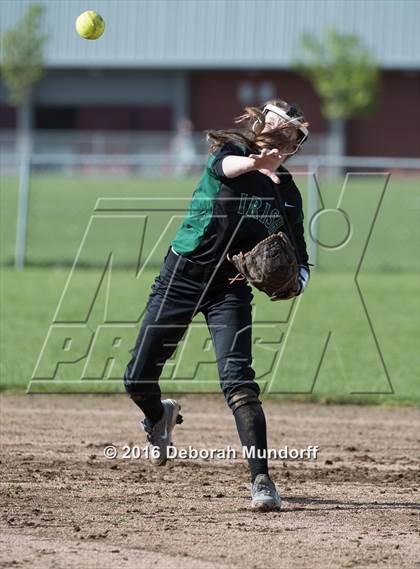 Thumbnail 1 in Sheldon @ Willamette (Game 1) photogallery.