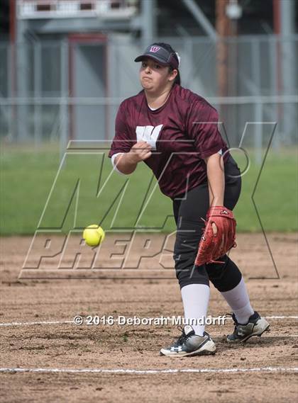 Thumbnail 3 in Sheldon @ Willamette (Game 1) photogallery.