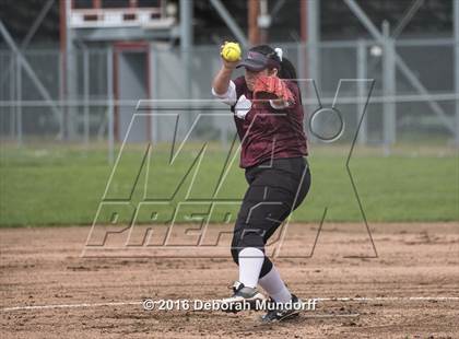Thumbnail 1 in Sheldon @ Willamette (Game 1) photogallery.