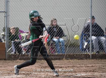 Thumbnail 3 in Sheldon @ Willamette (Game 1) photogallery.