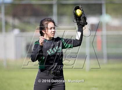 Thumbnail 3 in Sheldon @ Willamette (Game 1) photogallery.