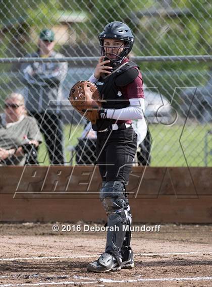 Thumbnail 2 in Sheldon @ Willamette (Game 1) photogallery.
