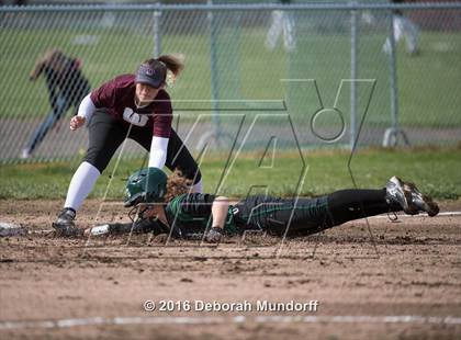 Thumbnail 3 in Sheldon @ Willamette (Game 1) photogallery.