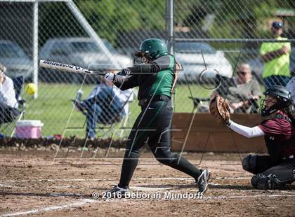 Thumbnail 3 in Sheldon @ Willamette (Game 1) photogallery.