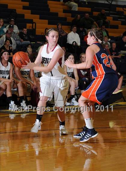 Thumbnail 2 in Benton vs Carterville (Marion Lady Wildcat Invitational) photogallery.