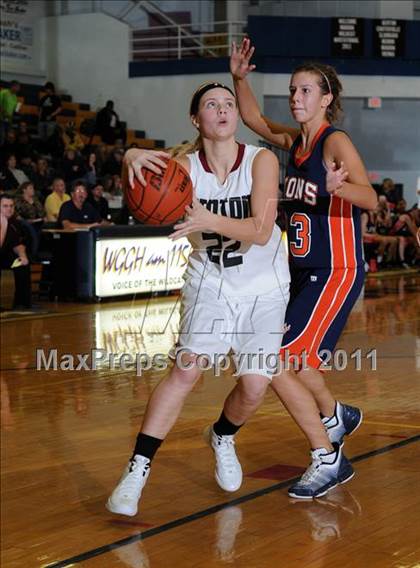 Thumbnail 3 in Benton vs Carterville (Marion Lady Wildcat Invitational) photogallery.
