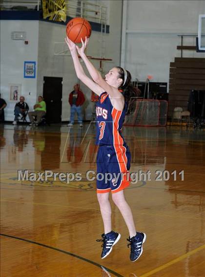 Thumbnail 3 in Benton vs Carterville (Marion Lady Wildcat Invitational) photogallery.