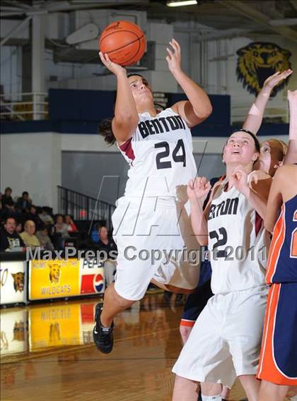 Thumbnail 3 in Benton vs Carterville (Marion Lady Wildcat Invitational) photogallery.