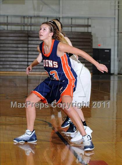 Thumbnail 3 in Benton vs Carterville (Marion Lady Wildcat Invitational) photogallery.