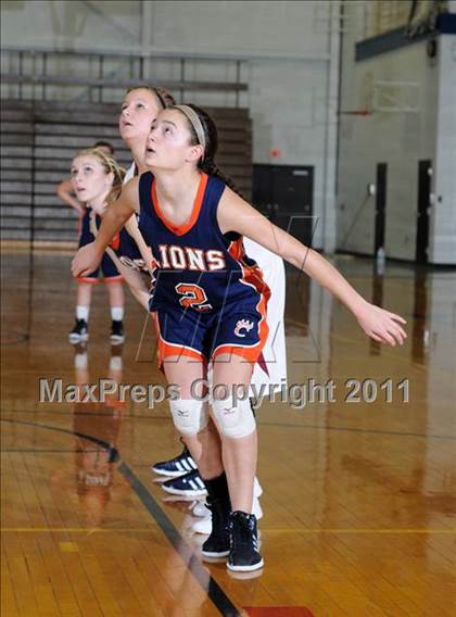 Thumbnail 3 in Benton vs Carterville (Marion Lady Wildcat Invitational) photogallery.