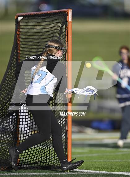 Thumbnail 3 in University School of Milwaukee @ Kenosha Storm JV photogallery.