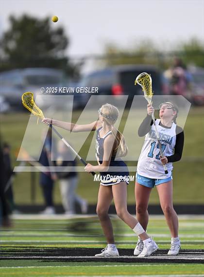 Thumbnail 2 in University School of Milwaukee @ Kenosha Storm JV photogallery.