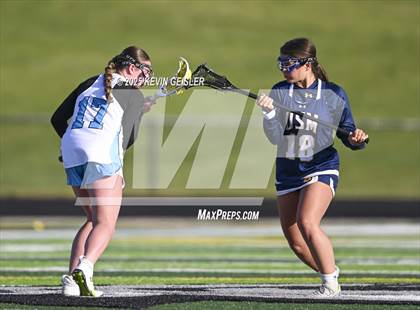 Thumbnail 3 in University School of Milwaukee @ Kenosha Storm JV photogallery.