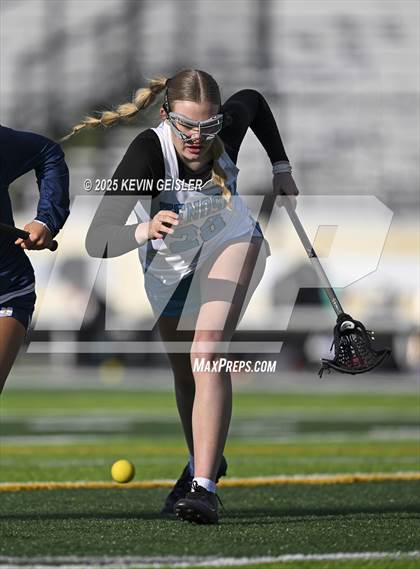 Thumbnail 3 in University School of Milwaukee @ Kenosha Storm JV photogallery.