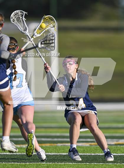 Thumbnail 1 in University School of Milwaukee @ Kenosha Storm JV photogallery.
