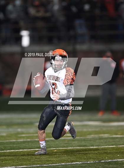 Thumbnail 2 in Lakewood @ ThunderRidge (CHSAA 5a 1st Round) photogallery.