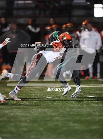Thumbnail 3 in Lakewood @ ThunderRidge (CHSAA 5a 1st Round) photogallery.