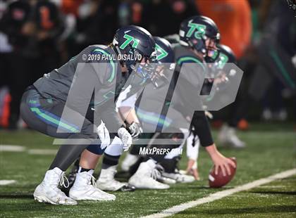 Thumbnail 1 in Lakewood @ ThunderRidge (CHSAA 5a 1st Round) photogallery.