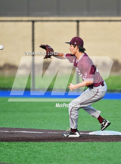 Thumbnail 2 in Atascocita vs. Clear Creek (UIL Baseball 6A Region 3 Area) photogallery.