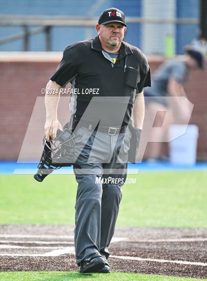 Thumbnail 1 in Atascocita vs. Clear Creek (UIL Baseball 6A Region 3 Area) photogallery.