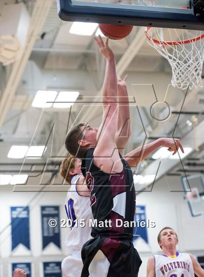 Thumbnail 2 in Bayfield vs. Alamosa (CHSAA 3A Consolation) photogallery.