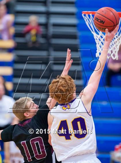 Thumbnail 1 in Bayfield vs. Alamosa (CHSAA 3A Consolation) photogallery.