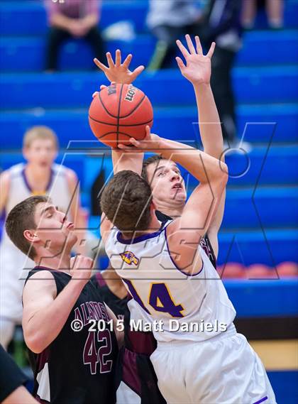 Thumbnail 3 in Bayfield vs. Alamosa (CHSAA 3A Consolation) photogallery.