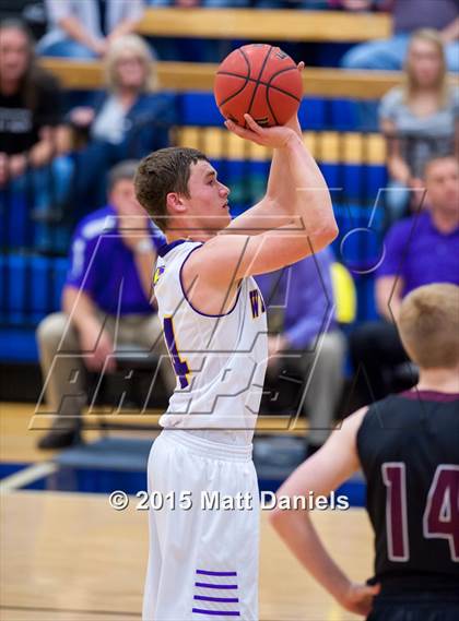 Thumbnail 1 in Bayfield vs. Alamosa (CHSAA 3A Consolation) photogallery.