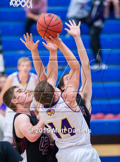 Thumbnail 1 in Bayfield vs. Alamosa (CHSAA 3A Consolation) photogallery.