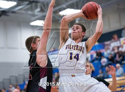 Thumbnail 2 in Bayfield vs. Alamosa (CHSAA 3A Consolation) photogallery.