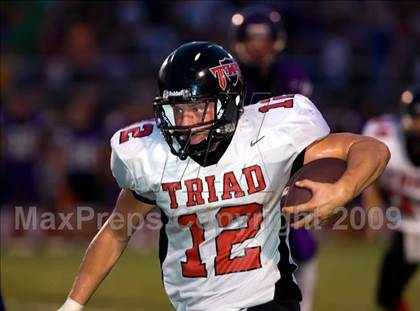 Thumbnail 3 in Triad @ Collinsville photogallery.