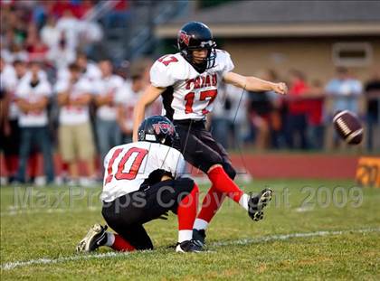 Thumbnail 1 in Triad @ Collinsville photogallery.