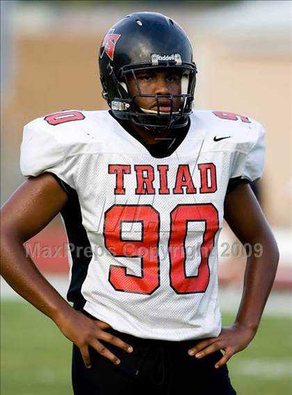 Thumbnail 1 in Triad @ Collinsville photogallery.