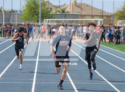 Thumbnail 3 in Roosevelt Invitational photogallery.