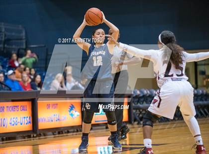 Thumbnail 3 in Wagner vs. O'Connor (UIL 6A Bi-District) photogallery.