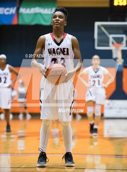 Thumbnail 2 in Wagner vs. O'Connor (UIL 6A Bi-District) photogallery.