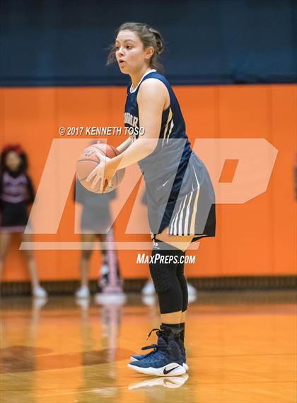 Thumbnail 2 in Wagner vs. O'Connor (UIL 6A Bi-District) photogallery.
