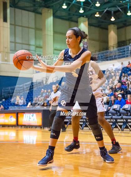 Thumbnail 3 in Wagner vs. O'Connor (UIL 6A Bi-District) photogallery.