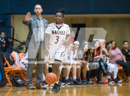 Thumbnail 2 in Wagner vs. O'Connor (UIL 6A Bi-District) photogallery.