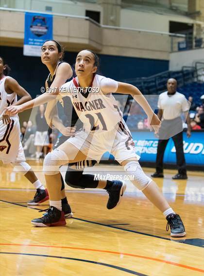 Thumbnail 3 in Wagner vs. O'Connor (UIL 6A Bi-District) photogallery.