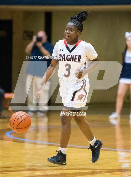 Thumbnail 3 in Wagner vs. O'Connor (UIL 6A Bi-District) photogallery.
