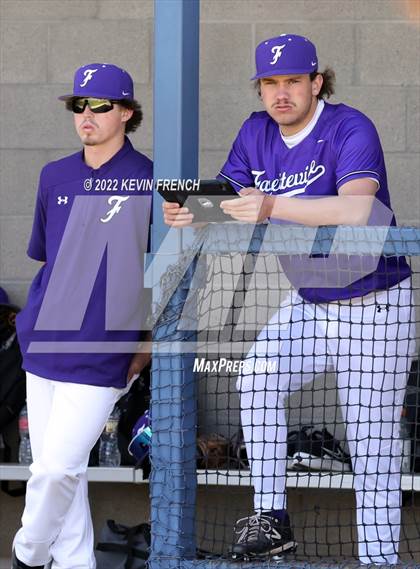 Thumbnail 3 in Fayetteville vs Lake Oswego (Coach Bob National Invitational) photogallery.