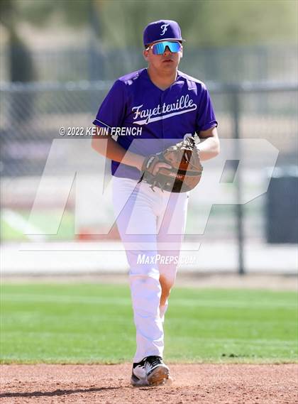 Thumbnail 1 in Fayetteville vs Lake Oswego (Coach Bob National Invitational) photogallery.