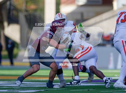 Thumbnail 2 in A&M Consolidated vs. La Porte (UIL Football 5A D1 Region III Semifinal) photogallery.