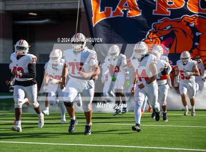 Thumbnail 2 in A&M Consolidated vs. La Porte (UIL Football 5A D1 Region III Semifinal) photogallery.