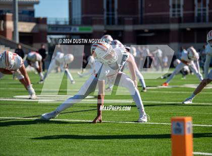 Thumbnail 2 in A&M Consolidated vs. La Porte (UIL Football 5A D1 Region III Semifinal) photogallery.