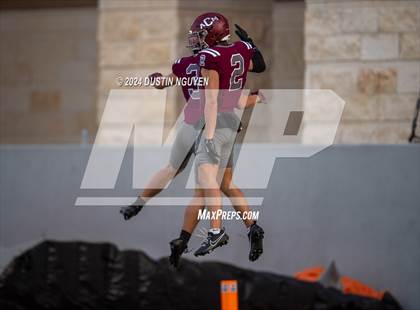 Thumbnail 2 in A&M Consolidated vs. La Porte (UIL Football 5A D1 Region III Semifinal) photogallery.