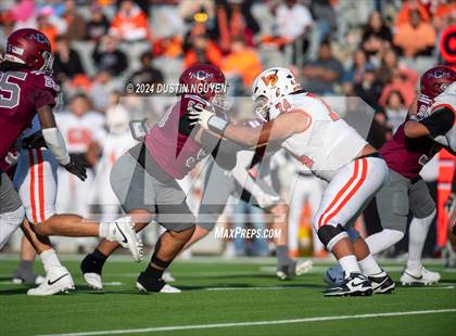 Thumbnail 1 in A&M Consolidated vs. La Porte (UIL Football 5A D1 Region III Semifinal) photogallery.